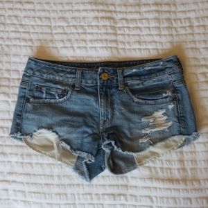 Low waisted shortie shorts